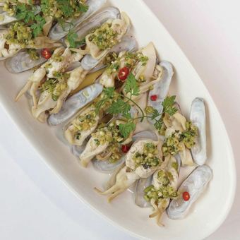 Lemon Razor Clams