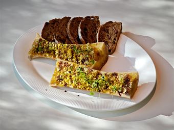 Carbon-roasted Beef Bone Marrow