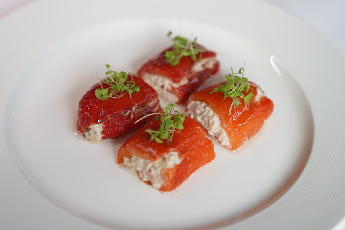 Tuna with bell peppers